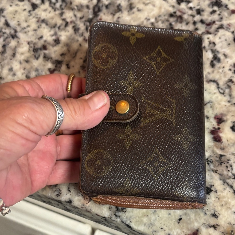 Brown Monogram Wallet - Picture 5 of 7